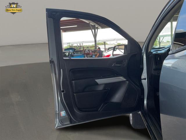 Photo of 2022 Satin Steel Metallic Chevrolet Colorado