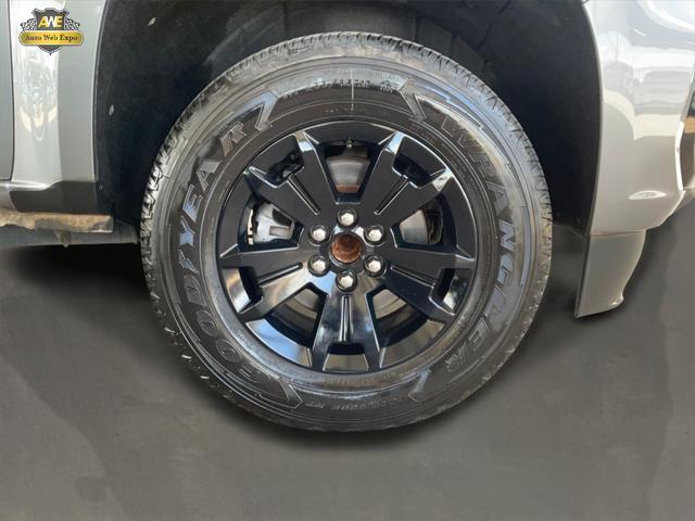 Photo of 2022 Satin Steel Metallic Chevrolet Colorado