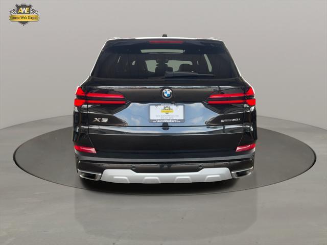 Photo of 2024 Black Sapphire Metallic BMW X5