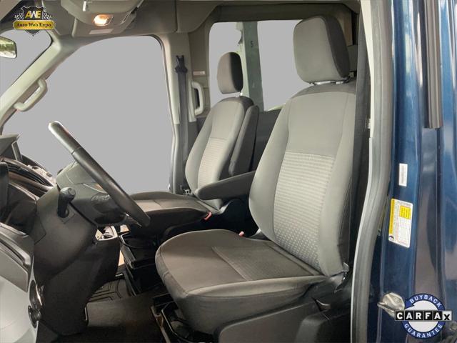 Photo of 2018 Blue Ford Transit-350