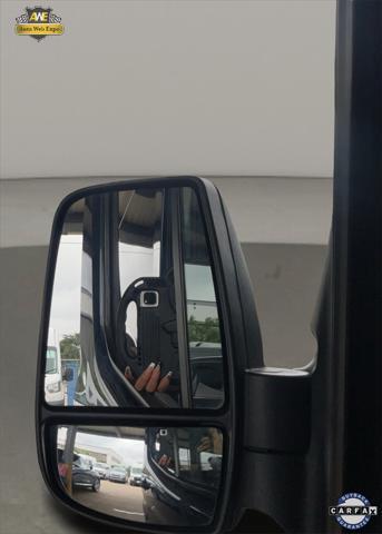Photo of 2018 Blue Ford Transit-350