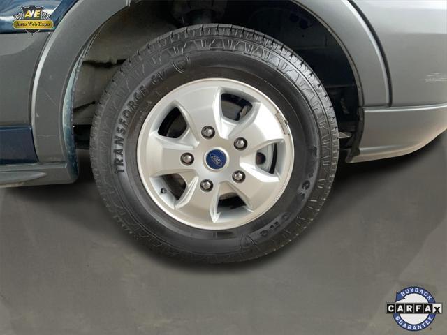 Photo of 2018 Blue Ford Transit-350