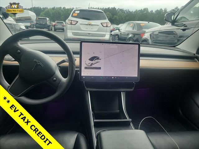 Photo of 2020 Pearl White Multi-Coat Tesla Model 3