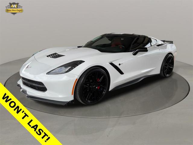 Photo of 2019 Arctic White Chevrolet Corvette