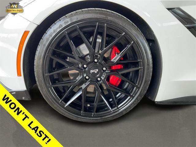 Photo of 2019 Arctic White Chevrolet Corvette