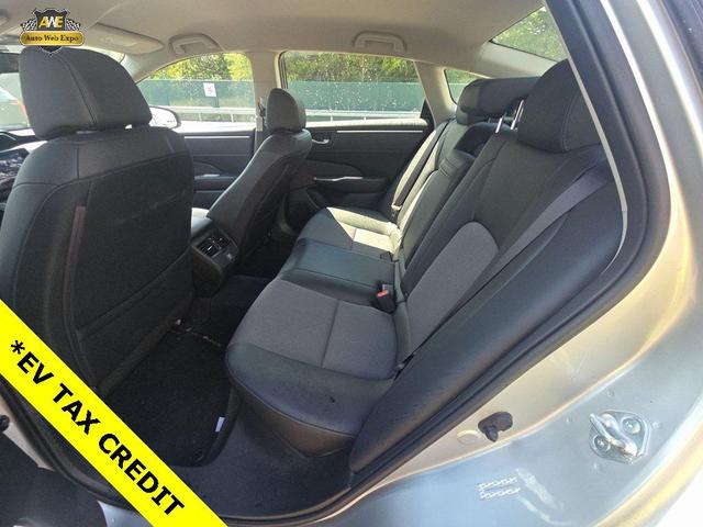 Photo of 2019 Silver Metallic Honda Clarity Plug-In Hybrid