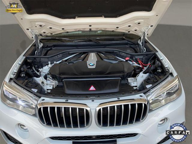 Photo of 2018 Mineral White Metallic BMW X6