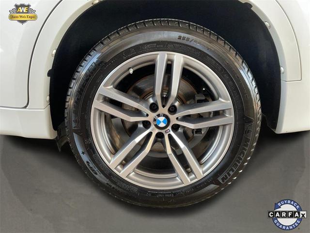 Photo of 2018 Mineral White Metallic BMW X6