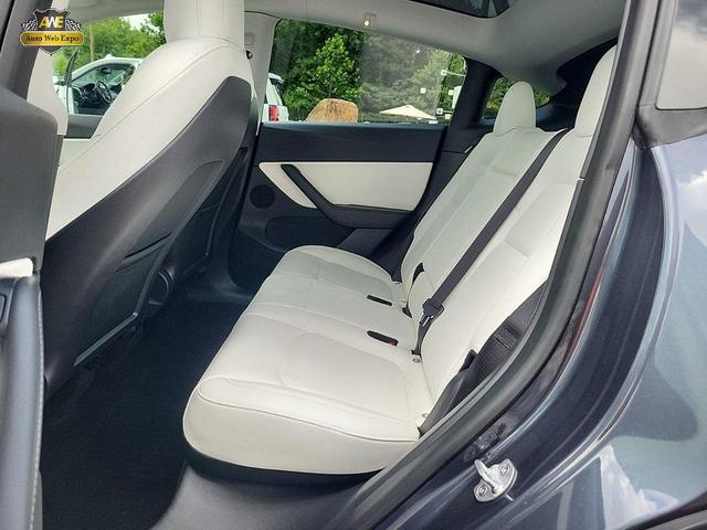 Photo of 2022 Midnight Silver Metallic Tesla Model Y