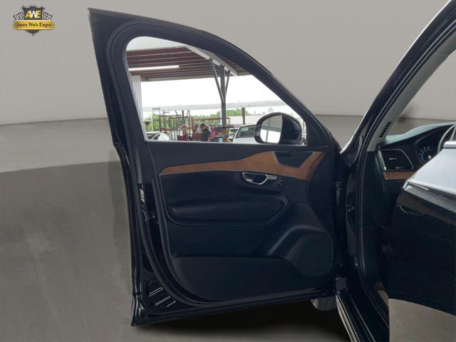 Photo of 2023 Black Volvo XC90