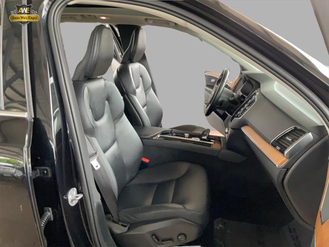 Photo of 2023 Black Volvo XC90