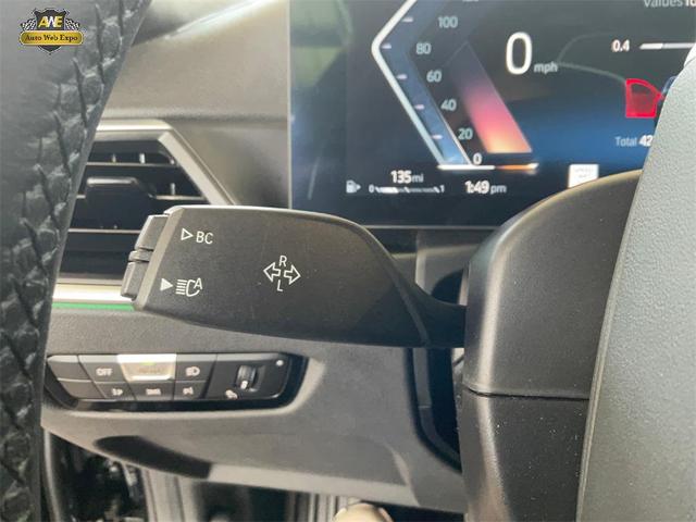 Photo of 2024 Black Sapphire Metallic BMW 330