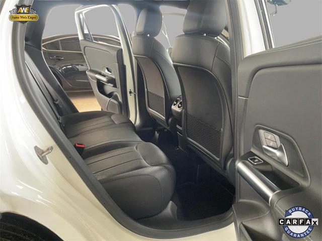 Photo of 2023 Polar White Mercedes-Benz GLA 250
