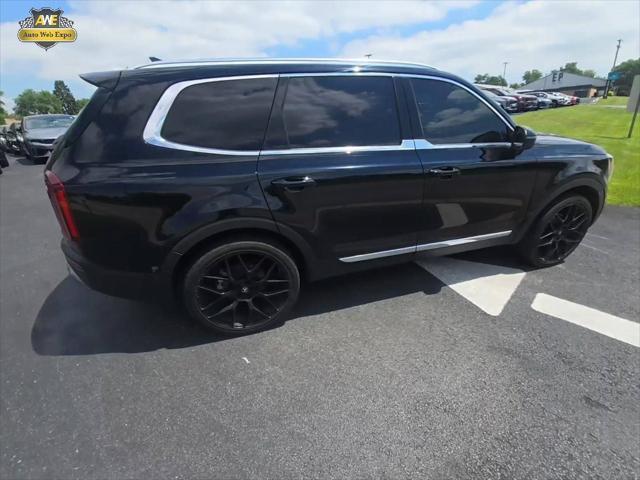 Photo of 2022 Ebony Black Kia Telluride