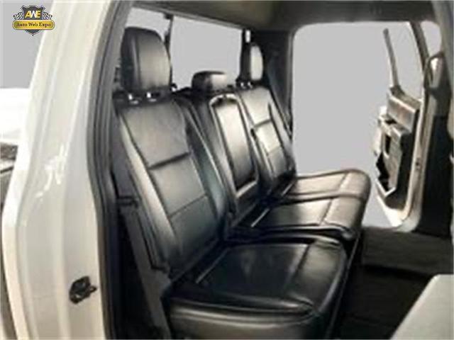 Photo of 2017 White Ford F-250