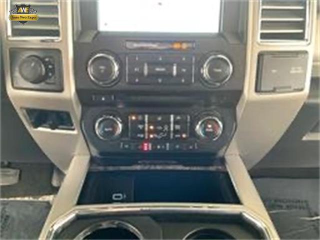 Photo of 2017 White Ford F-250