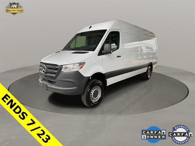 Photo of 2023 White Mercedes-Benz Sprinter 2500
