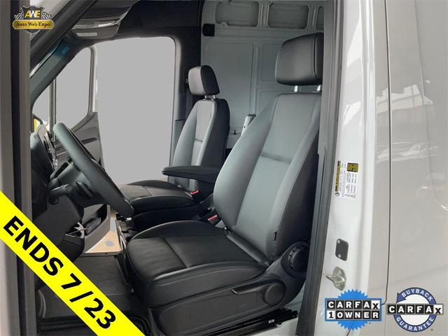 Photo of 2023 White Mercedes-Benz Sprinter 2500