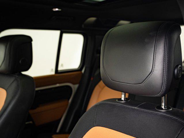 Photo of 2024 Fuji White Land Rover Defender