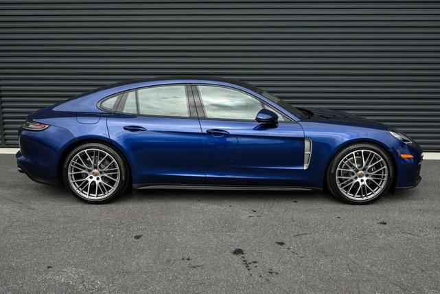 Photo of 2023 Gentian Blue Metallic Porsche Panamera