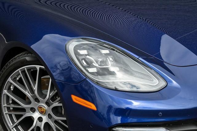 Photo of 2023 Gentian Blue Metallic Porsche Panamera