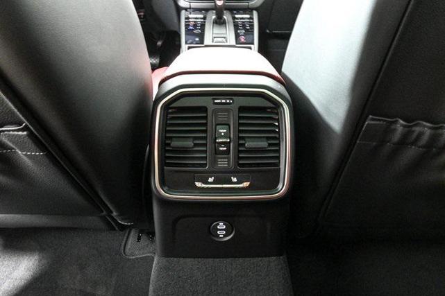 Photo of 2025 Black Porsche Macan