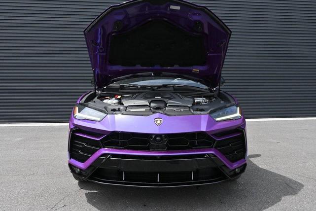 Photo of 2022 Purple Lamborghini Urus