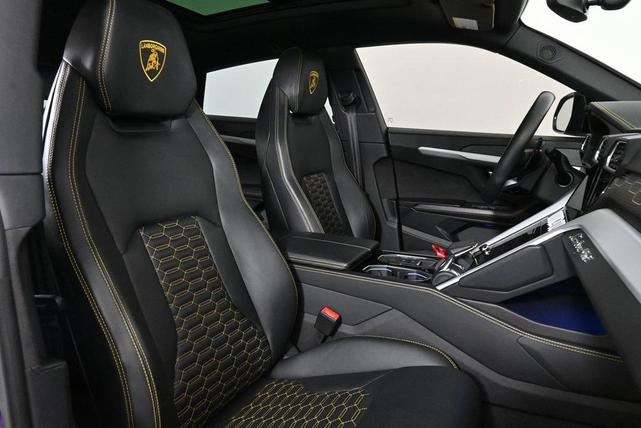 Photo of 2022 Purple Lamborghini Urus