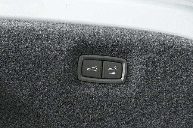 Photo of 2025 Gray Porsche Taycan