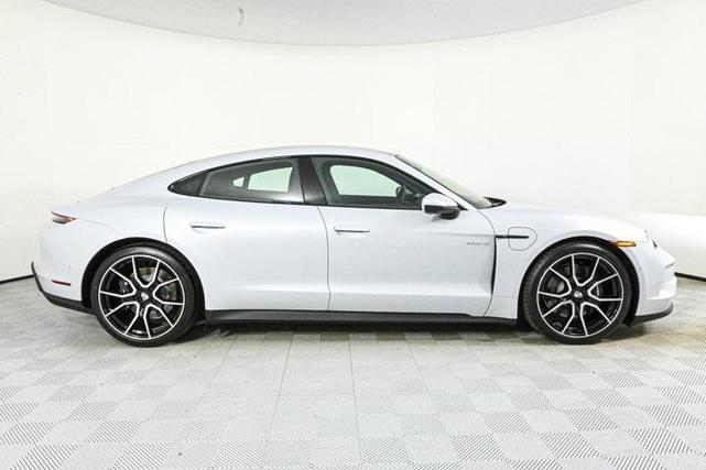 Photo of 2025 Gray Porsche Taycan