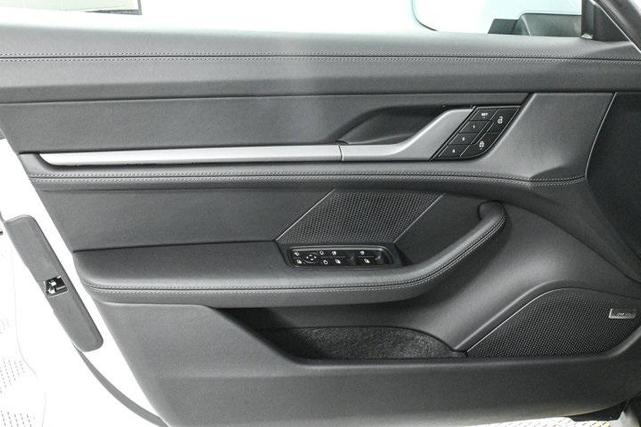 Photo of 2025 Gray Porsche Taycan