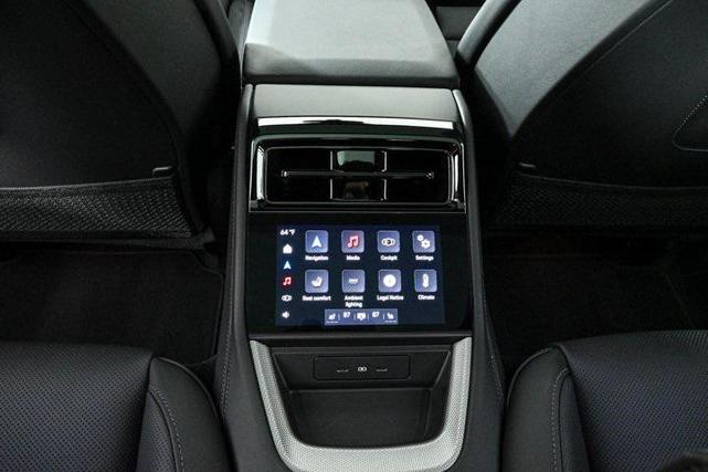 Photo of 2025 Dolomite Silver Metallic Porsche Panamera E-Hybrid