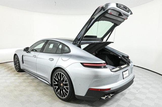 Photo of 2025 Dolomite Silver Metallic Porsche Panamera E-Hybrid