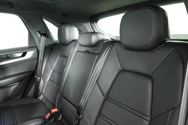 Photo of 2024 Gray Porsche Cayenne