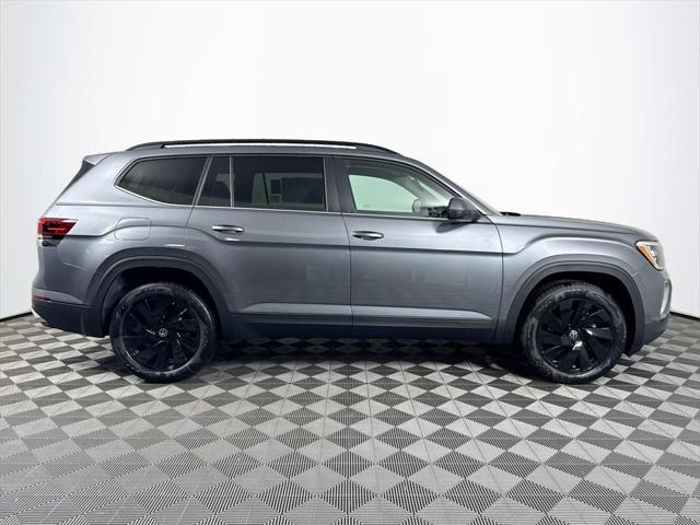 Photo of 2025 Platinum Volkswagen Atlas