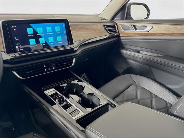 Photo of 2025 Platinum Volkswagen Atlas