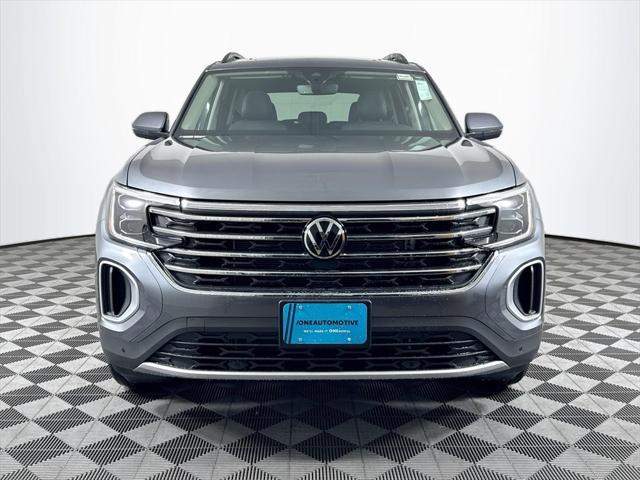Photo of 2025 Platinum Volkswagen Atlas