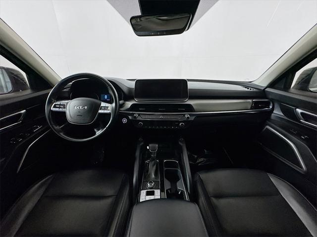 Photo of 2022 Ebony Black Kia Telluride