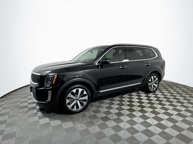 Photo of 2022 Ebony Black Kia Telluride