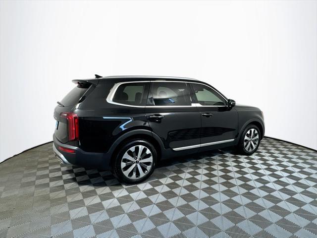 Photo of 2022 Ebony Black Kia Telluride