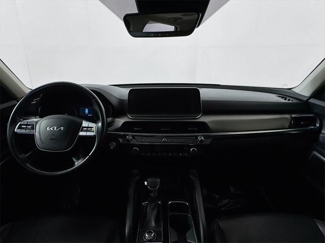 Photo of 2022 Ebony Black Kia Telluride