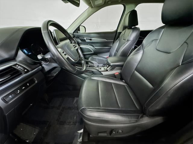 Photo of 2022 Ebony Black Kia Telluride