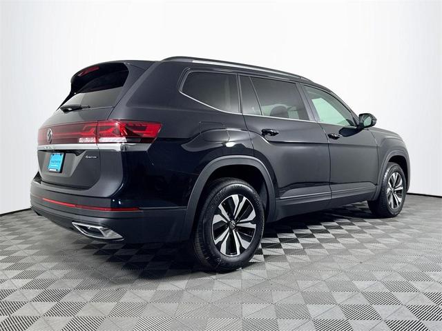 Photo of 2025 Deep Black Pearl Volkswagen Atlas