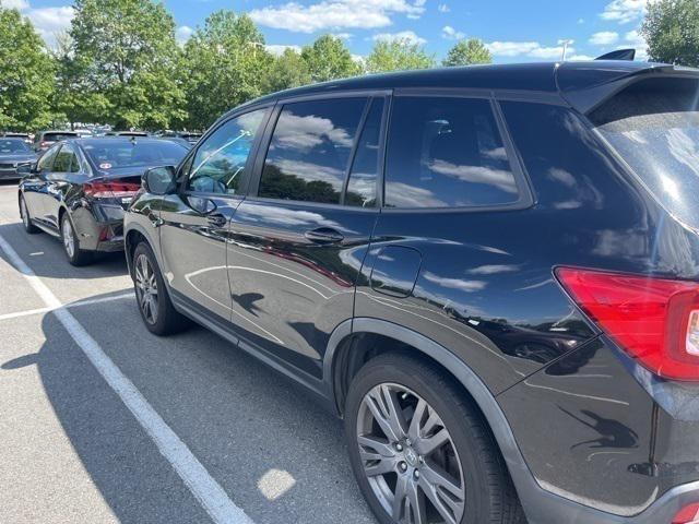 Photo of 2021 Crystal Black Pearl Honda Passport