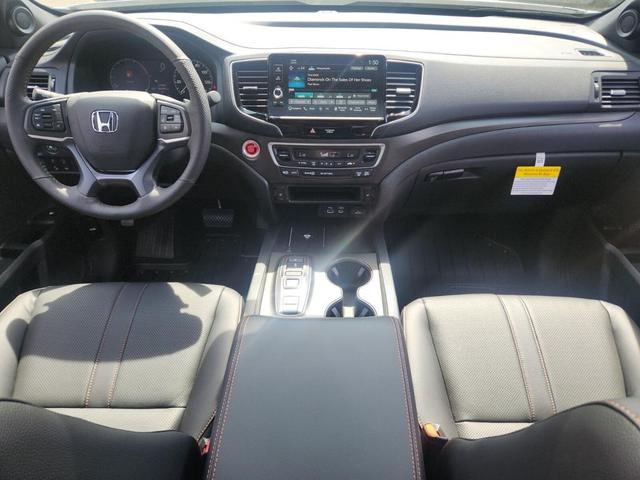 Photo of 2025 Platinum White Pearl Honda Ridgeline