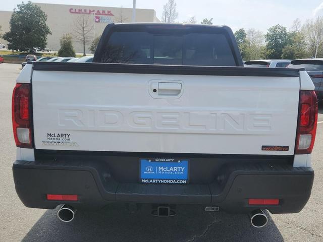 Photo of 2025 Platinum White Pearl Honda Ridgeline