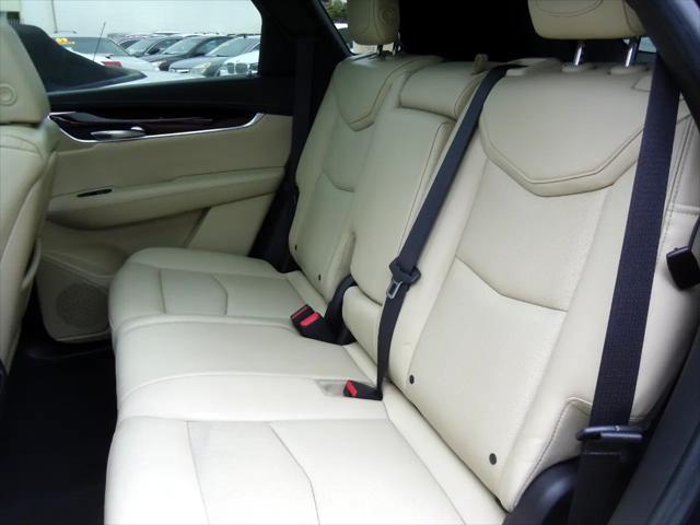 Photo of 2017 Blue Cadillac XT5