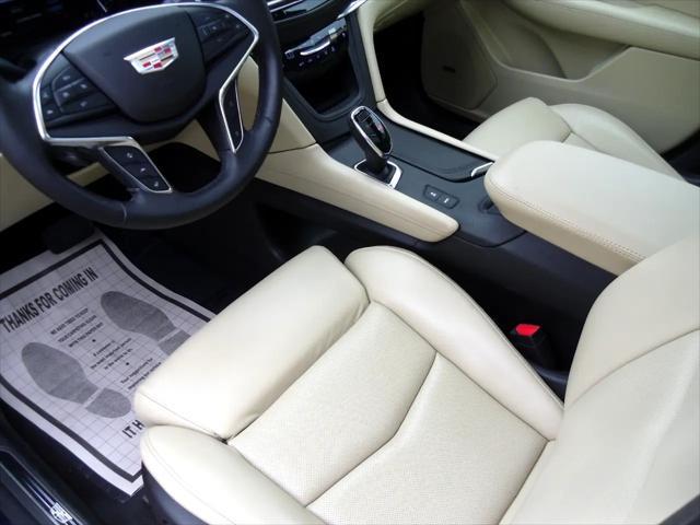 Photo of 2017 Blue Cadillac XT5
