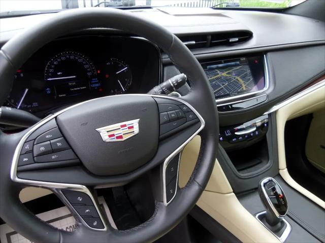 Photo of 2017 Blue Cadillac XT5