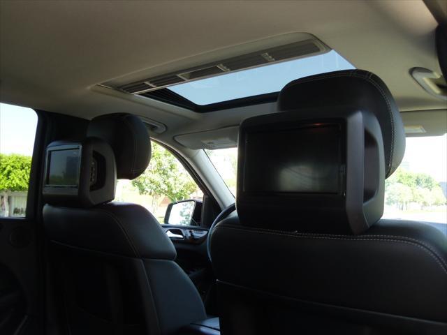 Photo of 2012 Black Mercedes-Benz M-Class